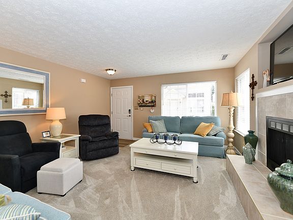 5th image of 725 Pine Lake Dr