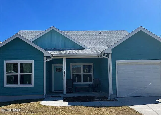 4 bed, 2.5 bath, 1600 sqft, $2,800 — Photo 1