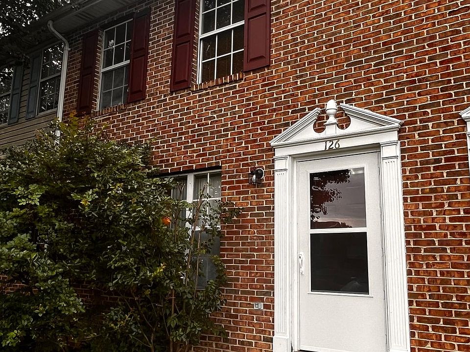 1st image of 126 Little River Dr