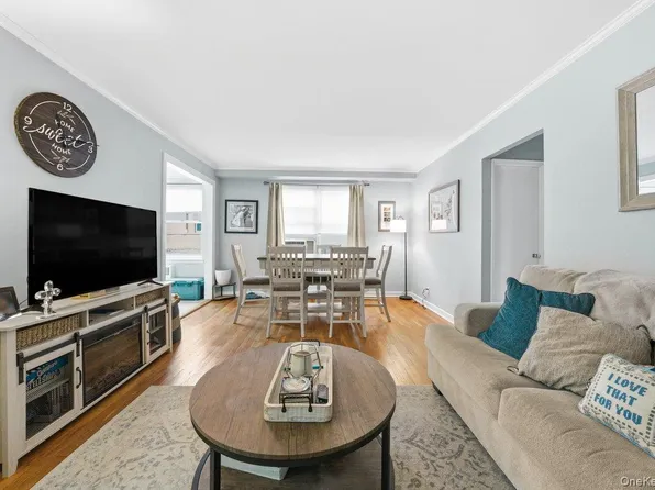 781 Palmer Road #2D, Bronxville, NY 10708