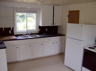 310 Belchertown Rd APT 3, Amherst, MA 01002