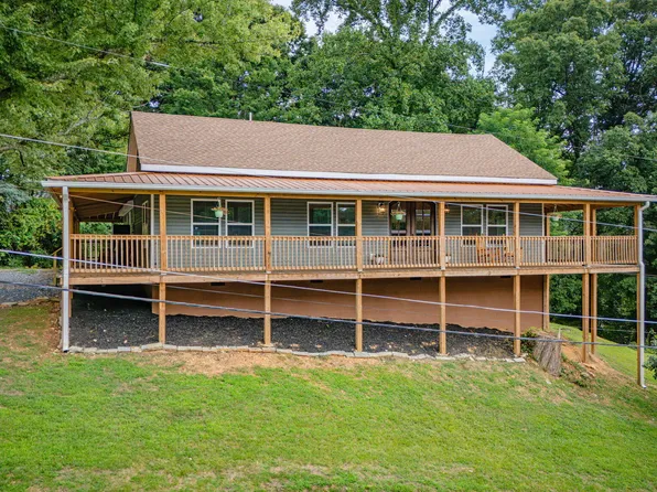 421 Northcott Dr, Kingsport, TN 37660