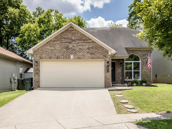 2612 Crystal Falls Rd, Lexington, KY 40509