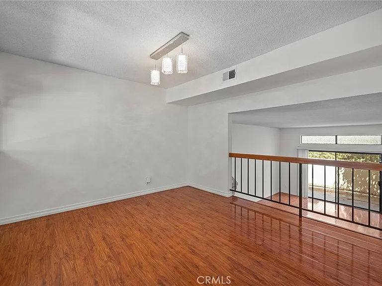 7100 Balboa Blvd #803 — Photo 15