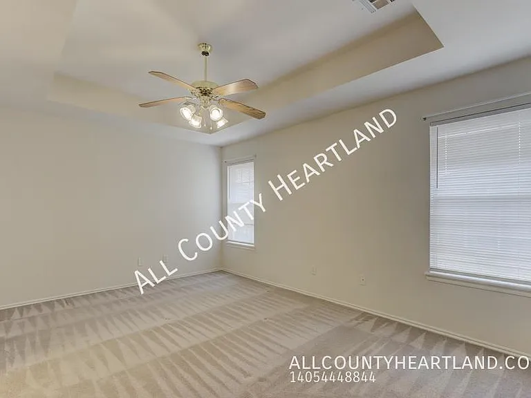 12412 SW 11th St — Photo 11
