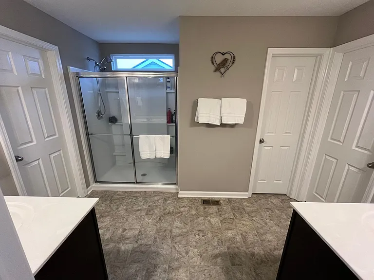 2346 Creek Bank Dr — Photo 26