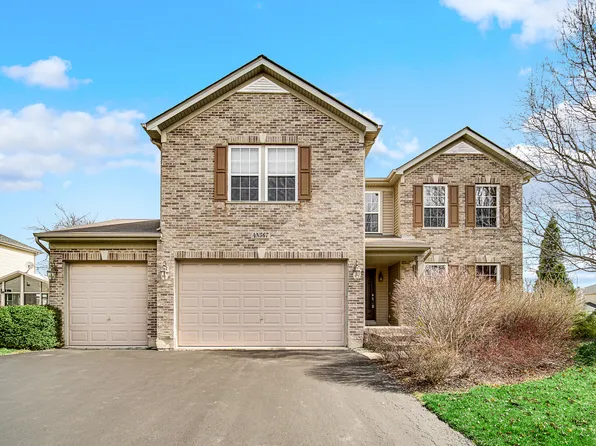 4N567 Campton Crossings Dr, Campton Hills, IL 60175