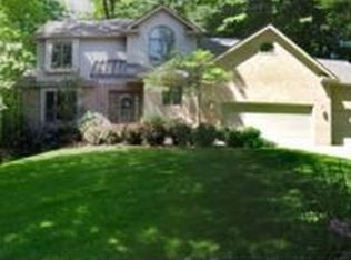 2905 Cherrywood Cir NW, Massillon, OH