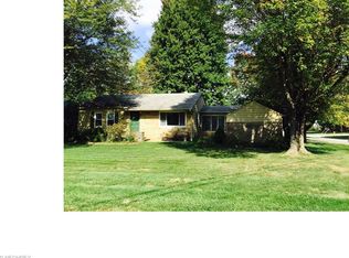 1565 Ries St, Barberton, OH 44203