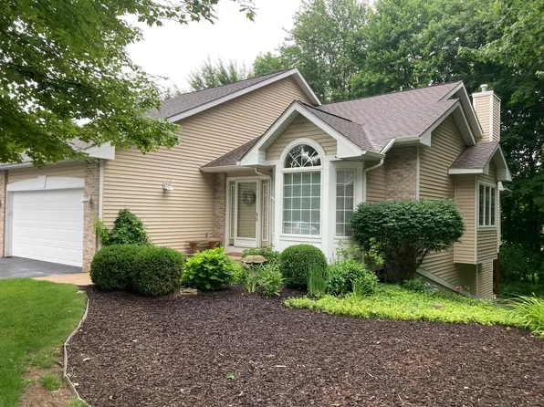 135 Rose Ct, Battle Creek, MI 49015