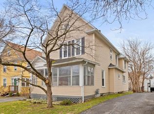 220 E Chestnut St, East Rochester, NY 14445