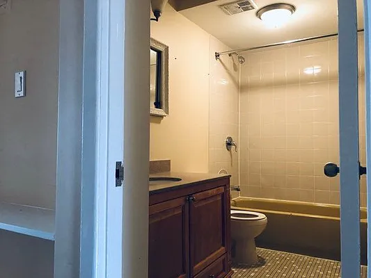 Rented by Brooklyn Ports Realty | media 18