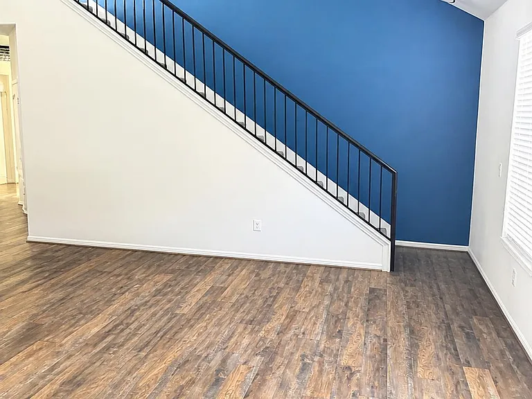 617 Cortona Ln — Photo 12