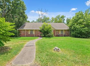 515 Lloyd Dr, Baytown, TX 77521