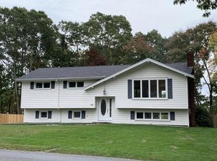 89 Sharps Lot Rd, Swansea, MA 02777