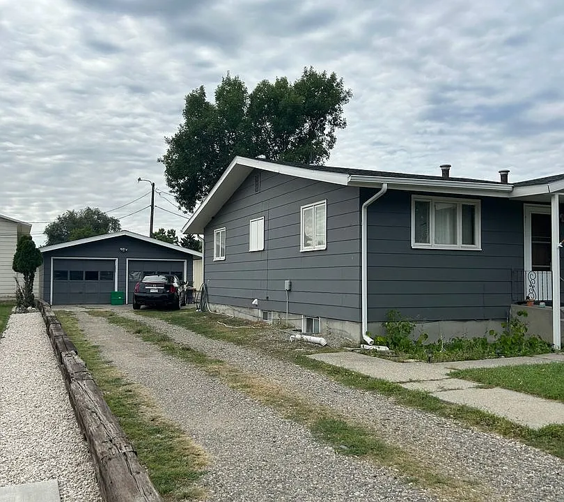 418 Lola Ln