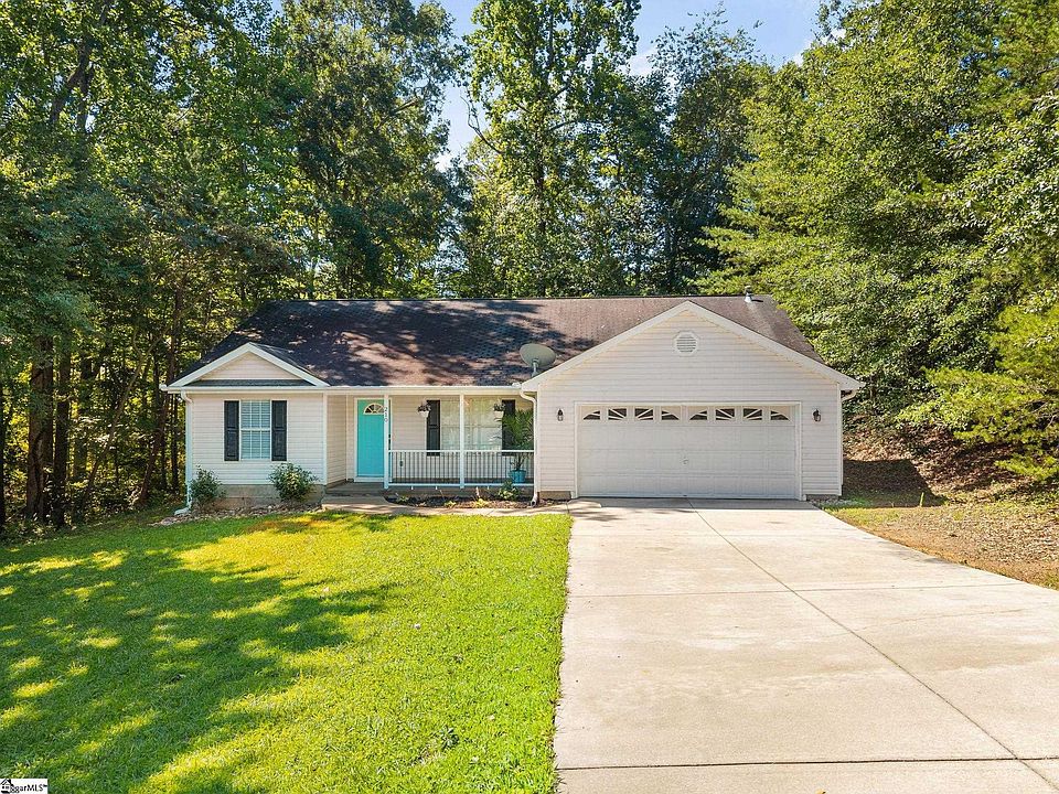 1st image of 210 Abigail Ln