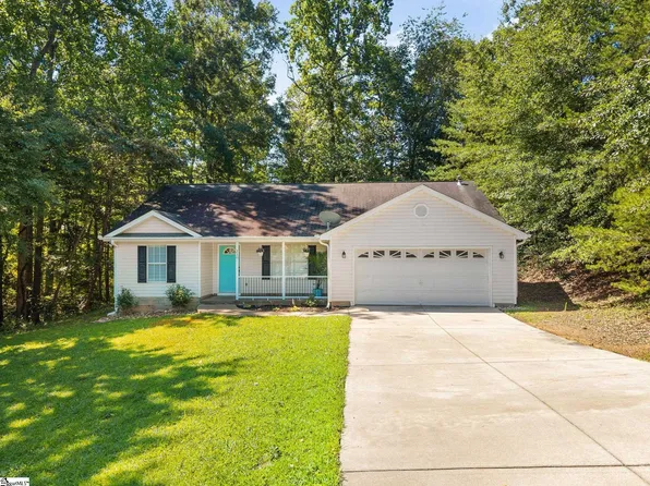 210 Abigail Ln, Greer, SC 29651