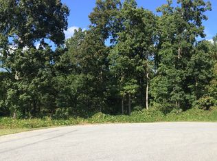 9033 Davis Creek Ct, Dallas, NC 28034