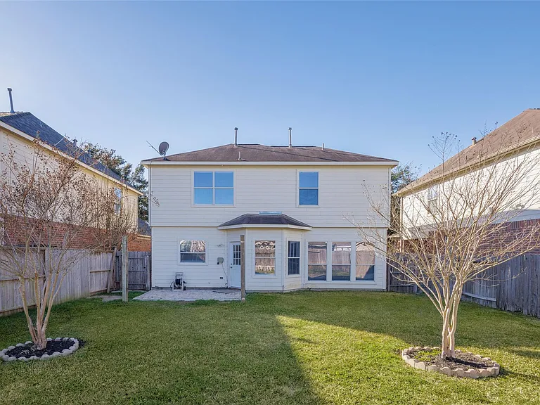 15410 Fir Woods Ln — Photo 25