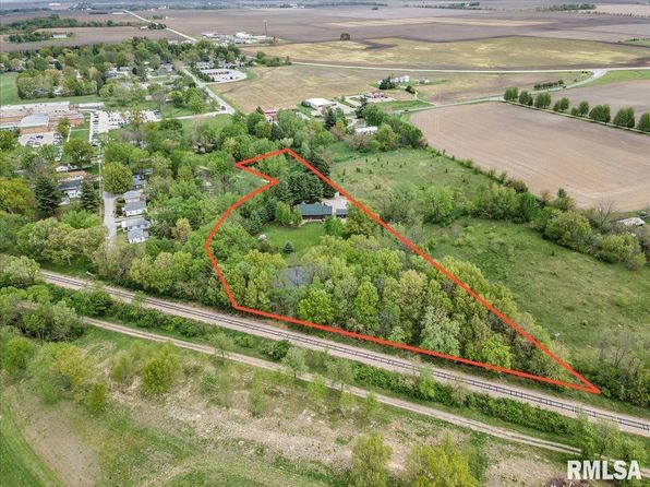 310 Pine Ridge Ln, Athens, IL 62613