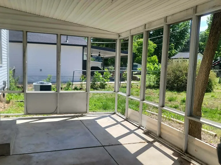 2307 S Broadview St — Photo 17