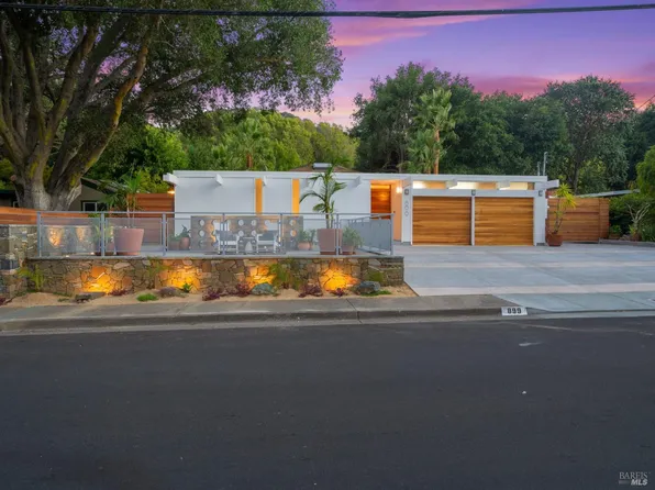 899 Appleberry Drive, San Rafael, CA 94903