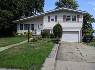 1119 Woodmere Dr, Keyport, NJ 07735