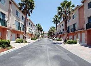 5th image of 2131 SE 10th Ave APT 1103