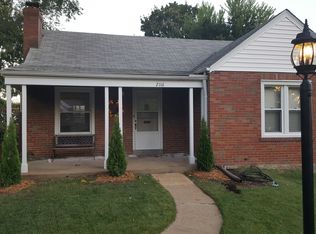 2116 Brown Rd, Saint Louis, MO 63114