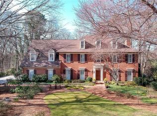 305 Cameron Ridge Dr, Sandy Springs, GA 30328