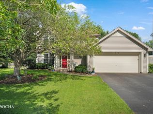 310 Barnaby Dr, Oswego, IL 60543