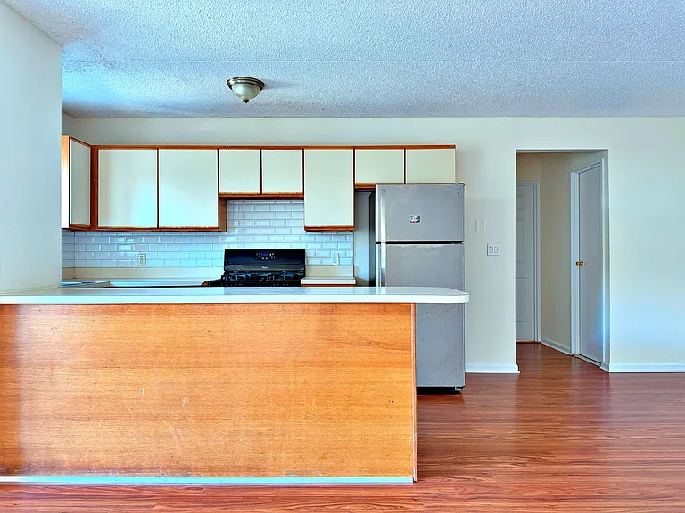 2955 Shell Rd #3A — Photo 4