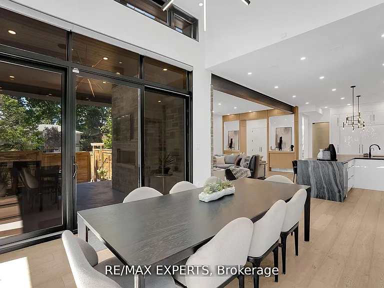 7 Woodvalley Dr — Photo 14