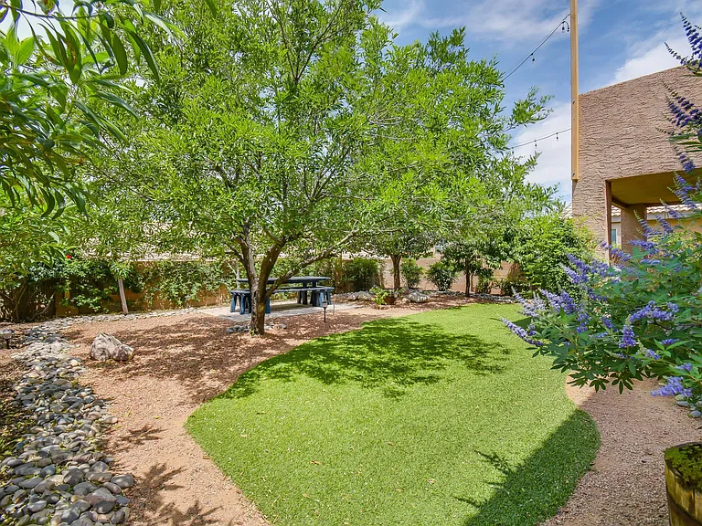 8627 Eagle Creek Dr NE — Photo 47
