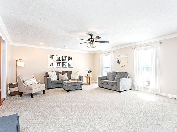 3rd image of 359 Westside Dr