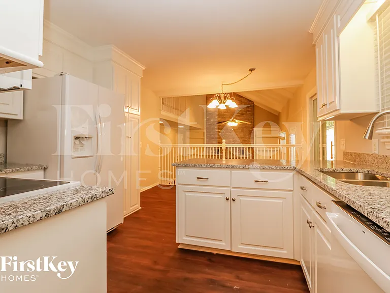 104 Beaumont Ct — Photo 5