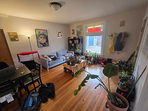 3rd image of 712 S Vine St APT A