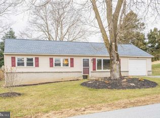 25 Holly Rd, Coatesville, PA 19320