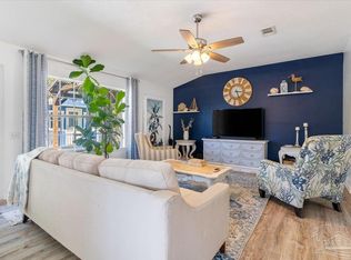 2078 Shadow Lake Dr, Gulf Breeze, FL 32563