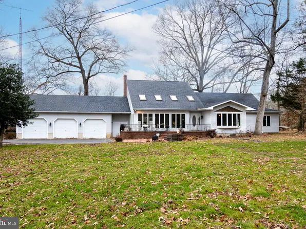 445 Chester River Heights Rd, Millington, MD 21651