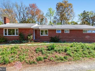 1022 Clearview Ave, Fredericksburg, VA 22405