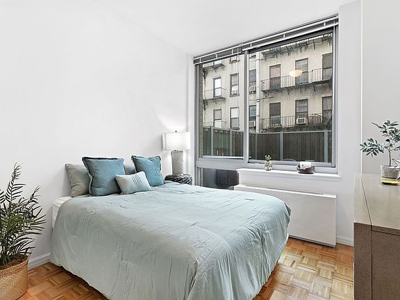 5th image of 455 W 37th St APT 224