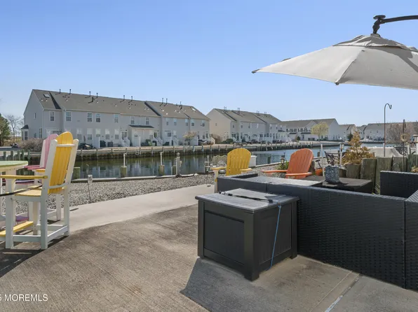 33 Blue Heron Lane, Bayville, NJ 08721