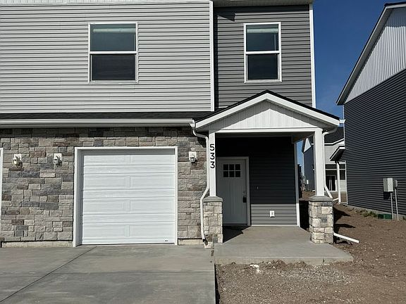 2nd image of 553 Tiller Ave
