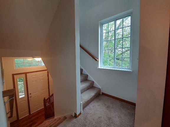 5th image of 535 Cary Woods Cir #535