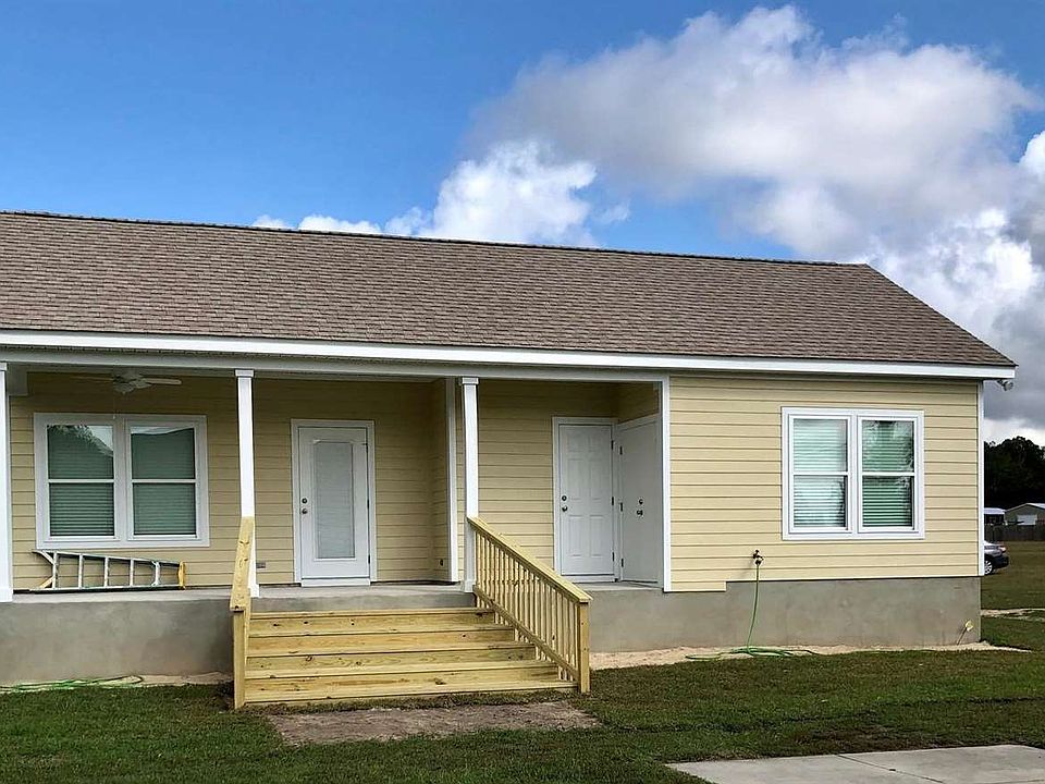 1st image of 62 Garrett Ln