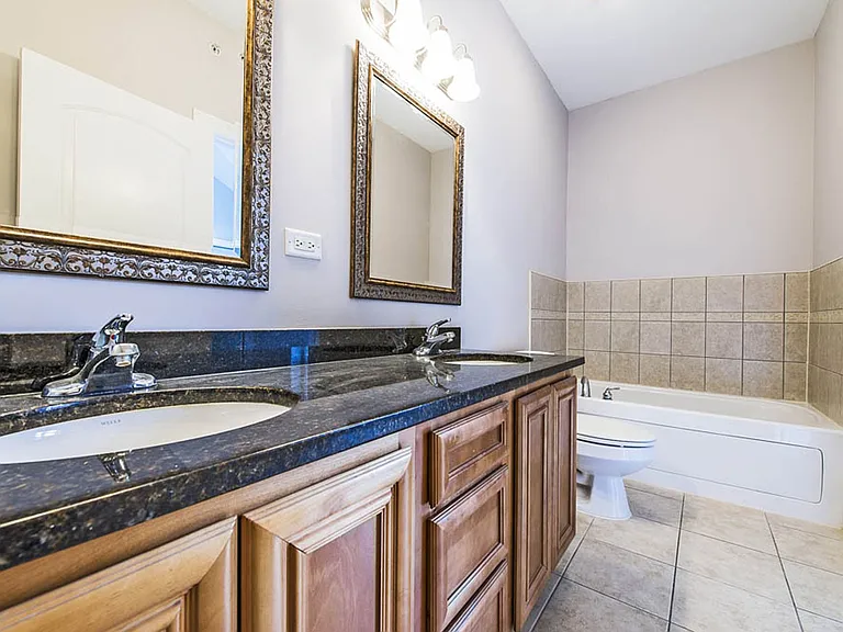 3601 W 53rd St — Photo 7
