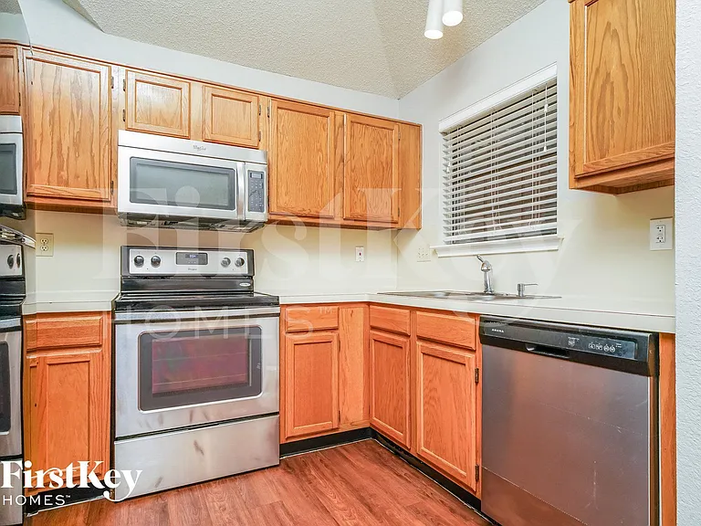 1323 Jasmine Dr — Photo 5
