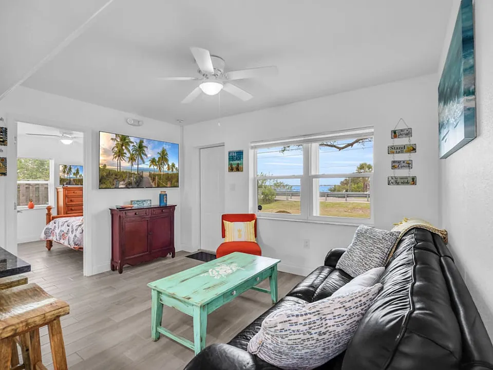 2364 Pineapple Ave #ID1520580P